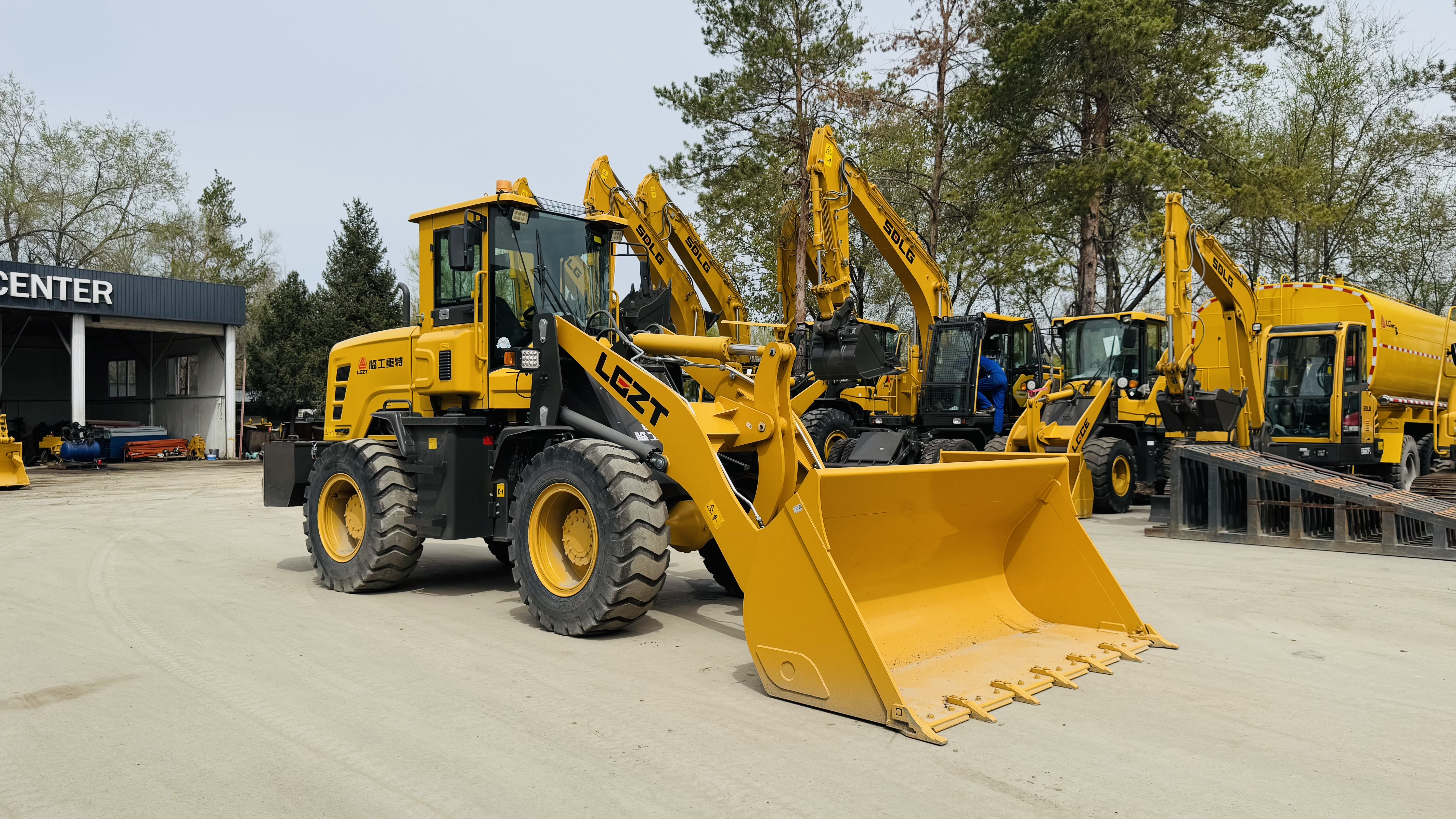 Фронтальный погрузчик LGZT LG939 