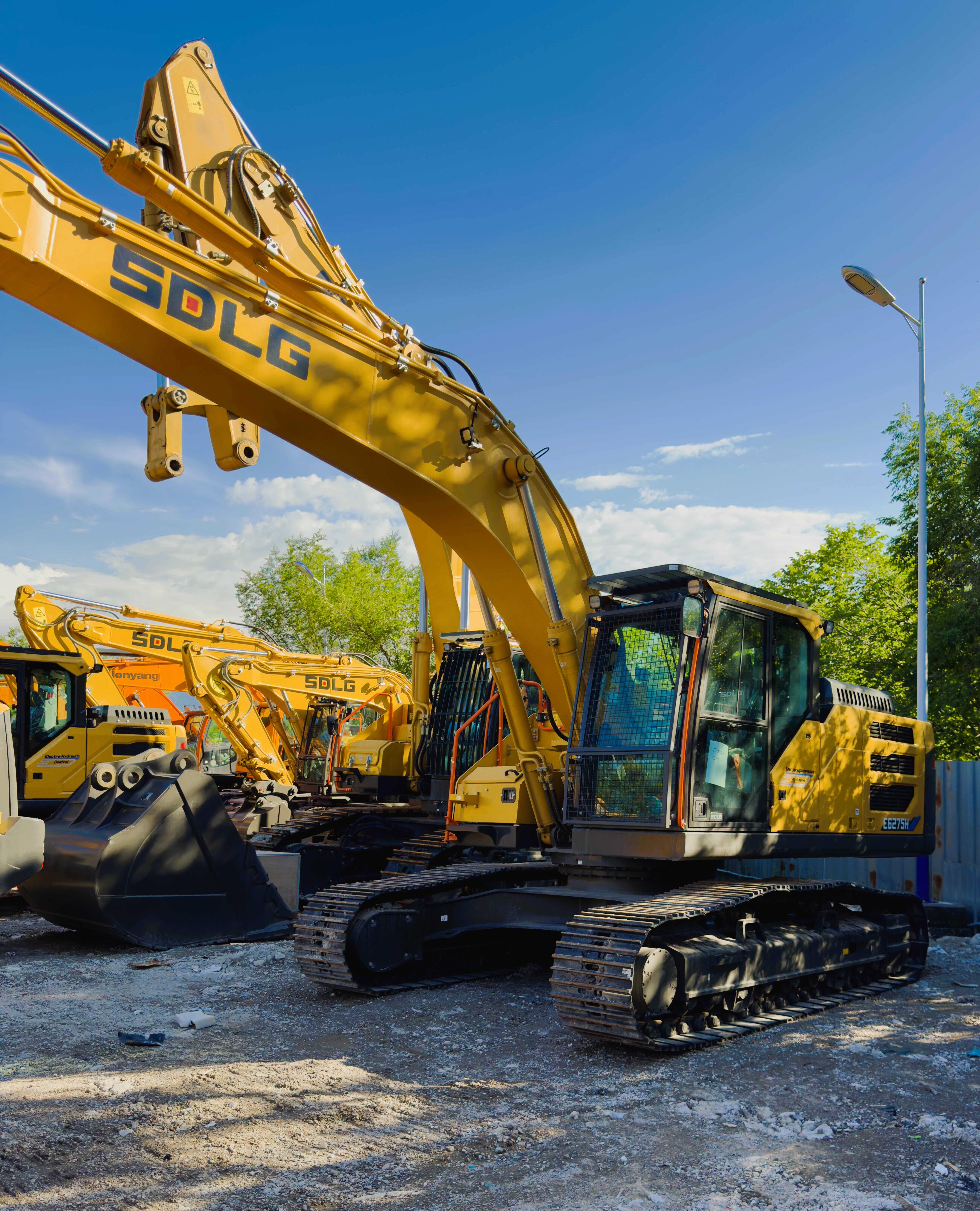 Гидравлический экскаватор SDLG E6275H