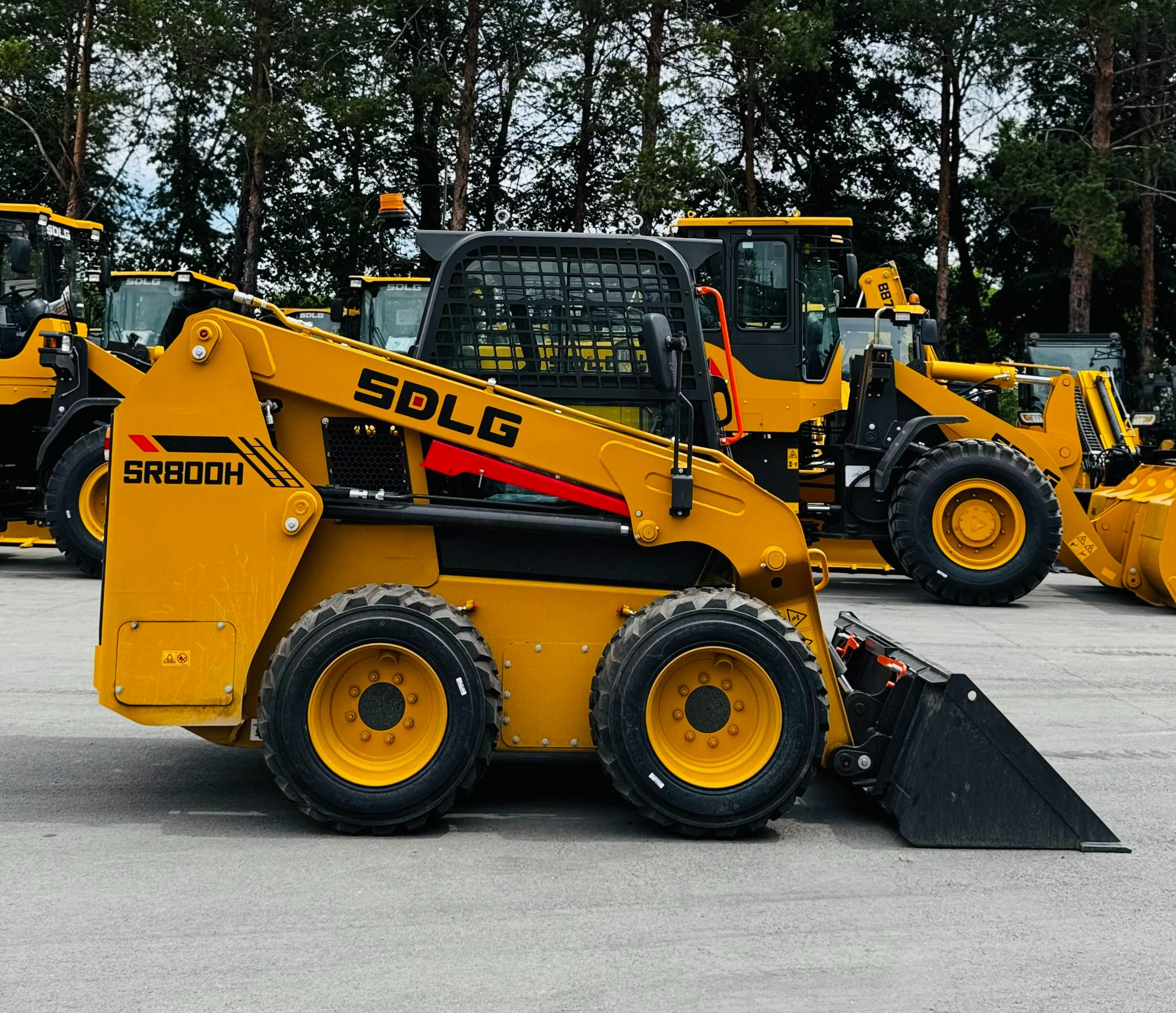 Мини-погрузчик SDLG SR800H